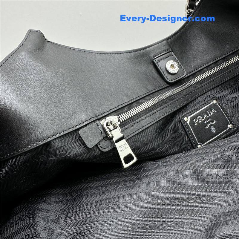 Pra*a hobo bag