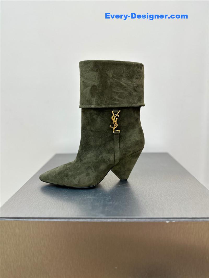 Y51 pointed toe suede ankle boots
