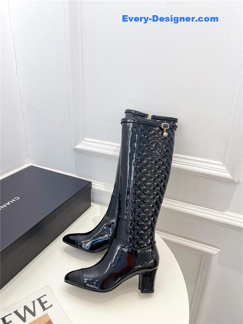 CC classic embroidered chunky heel boots