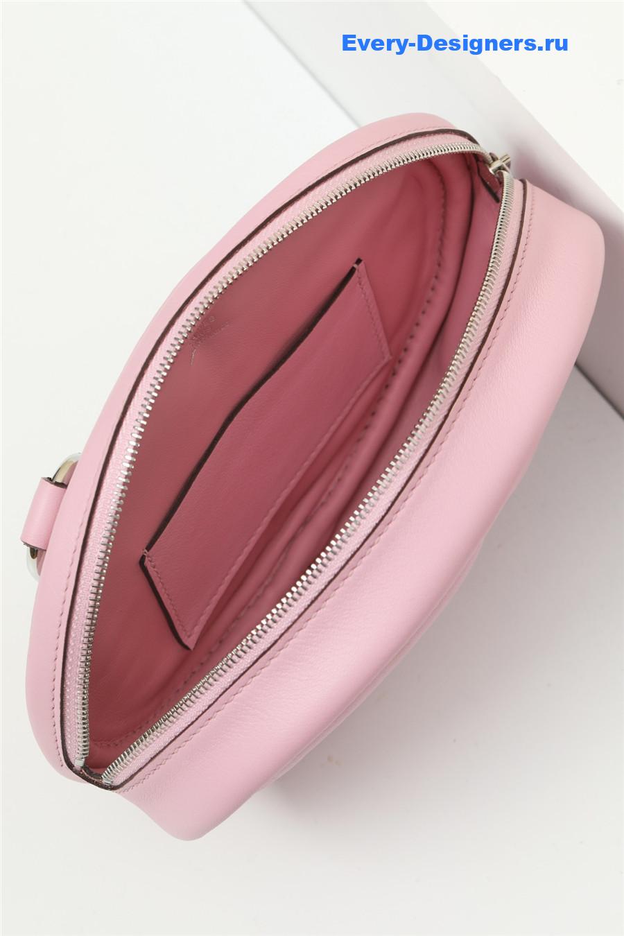 H**me5 in the loop belt bag pink