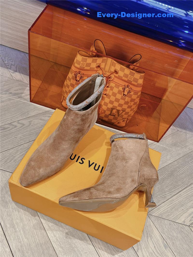 l0vis Vvtt0n lv logo printed short boots