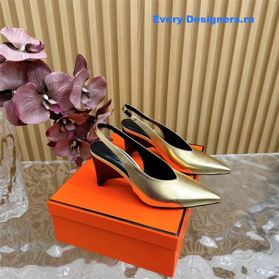 H**me5 goatskin high pointed slingbacks in gold