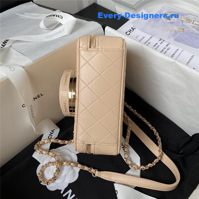 Ch**el camera bag
