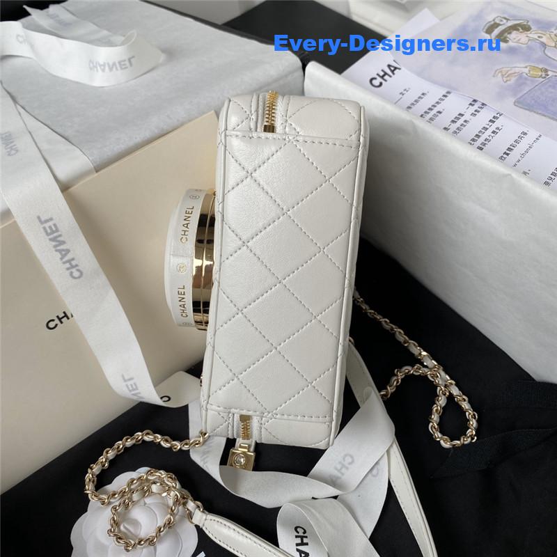 Ch**el camera bag