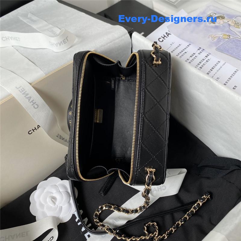 Ch**el camera bag