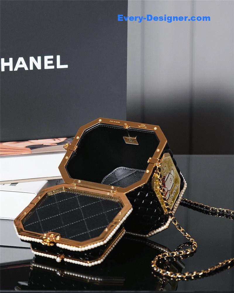 Ch**el tea box minaudiere box