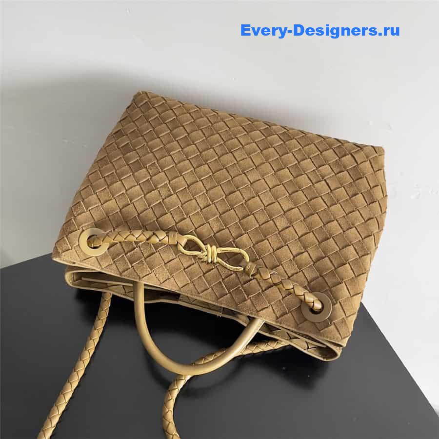 b0tt*ga Ven*ta andiamo medium suede bag