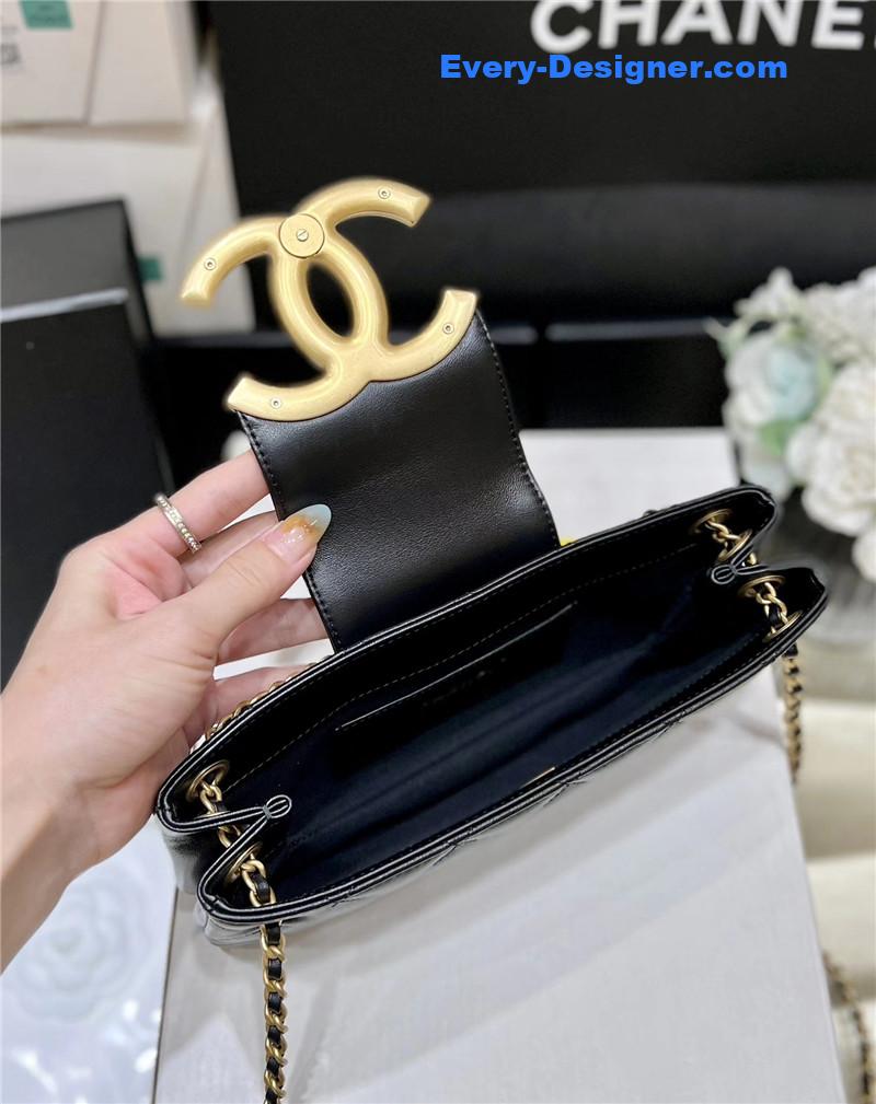 Ch**el logo vintage tote baguette bag