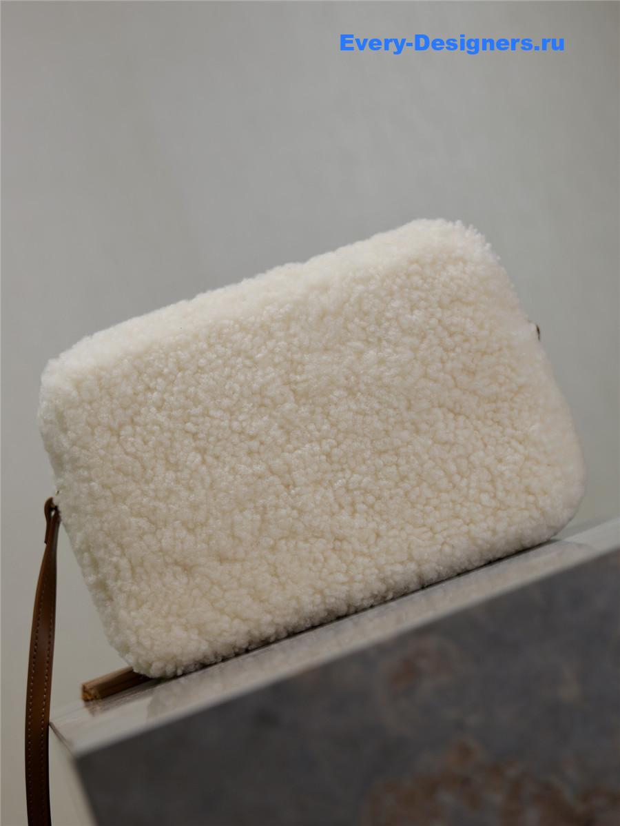 Sa1nt Lau*nt wool lou camera bag