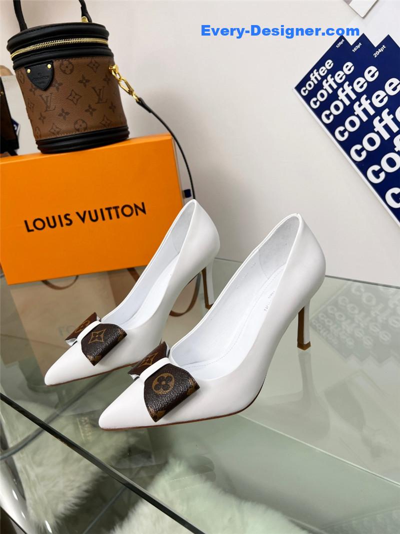 l0vis Vvtt0n lv bow high heels
