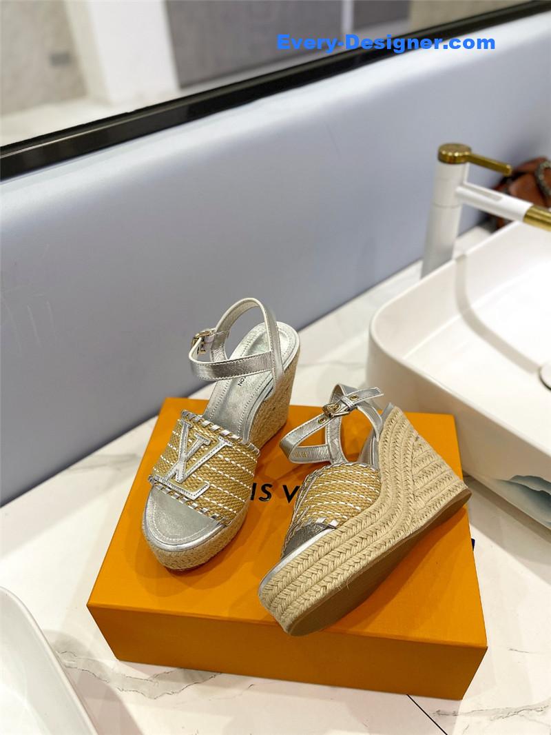 l0vis Vvtt0n lv latest catwalk platform sandals