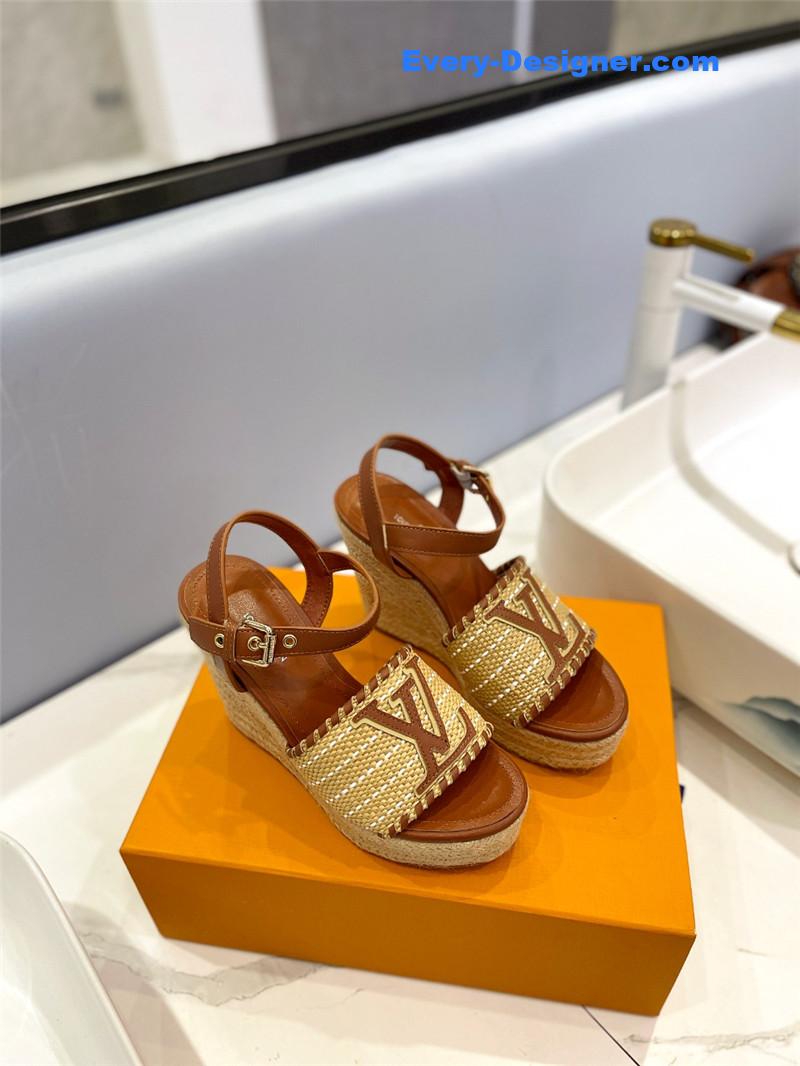 l0vis Vvtt0n lv latest catwalk platform sandals