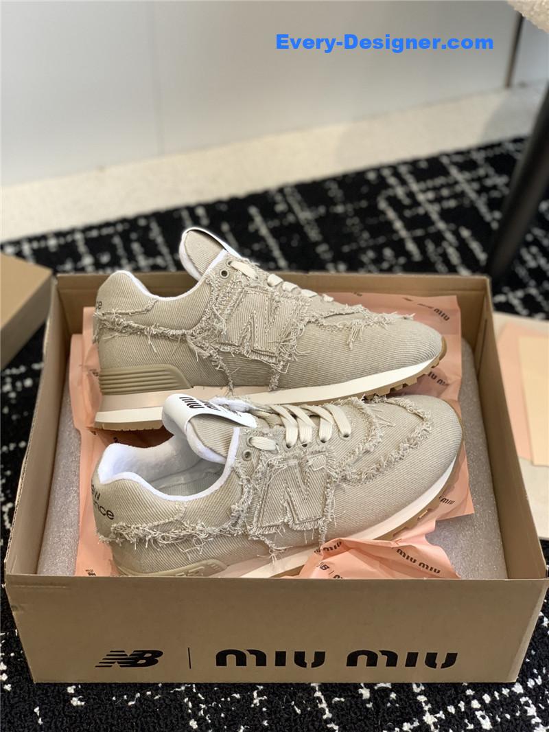 M1um1u retro rough grain upper stitching casual shoes