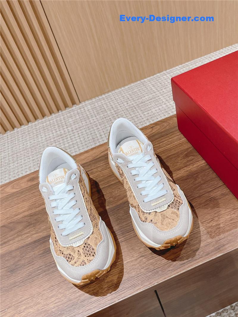 Va1e*ntin0 brand new logo letter lace sneakers