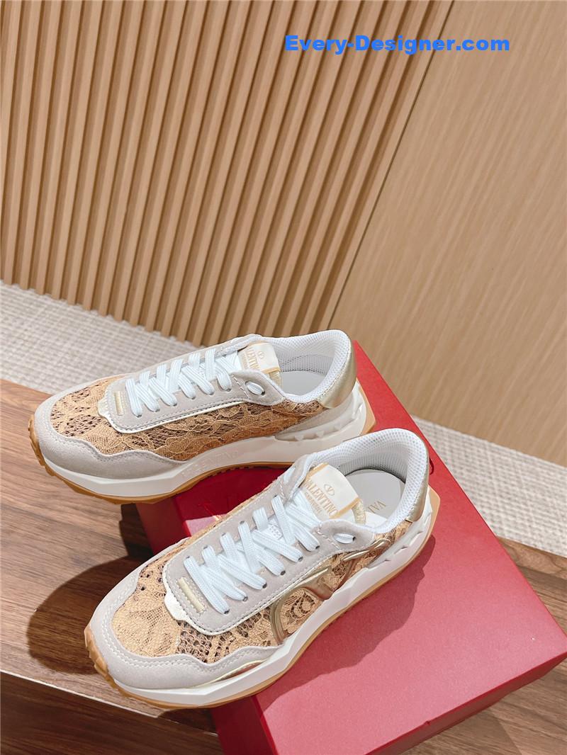 Va1e*ntin0 brand new logo letter lace sneakers