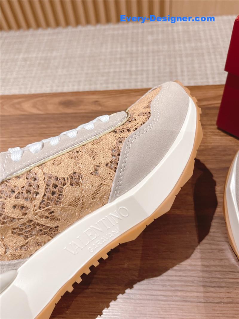 Va1e*ntin0 brand new logo letter lace sneakers