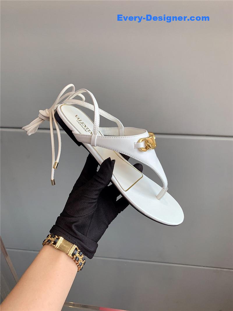 Va1e*ntin0 new strappy flat sandals