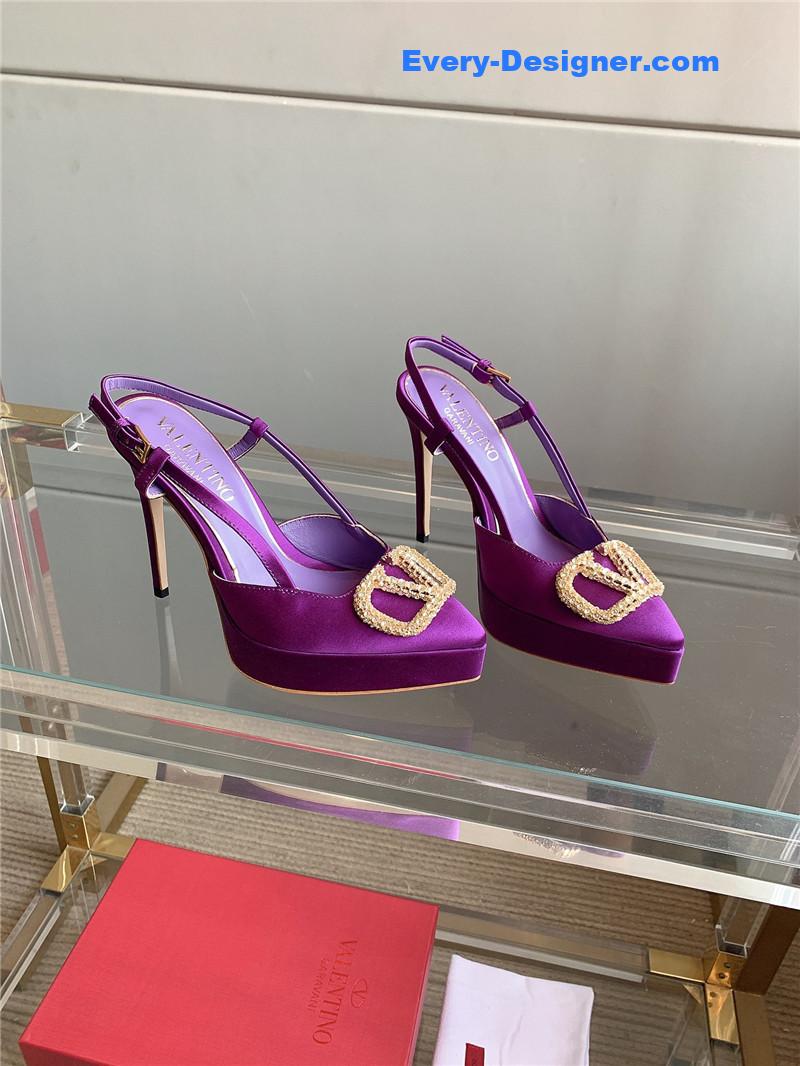 Va1e*ntin0 new sky high heels