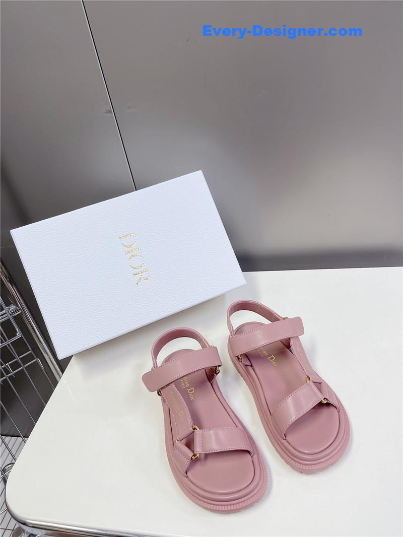 D10r new velcro sandals