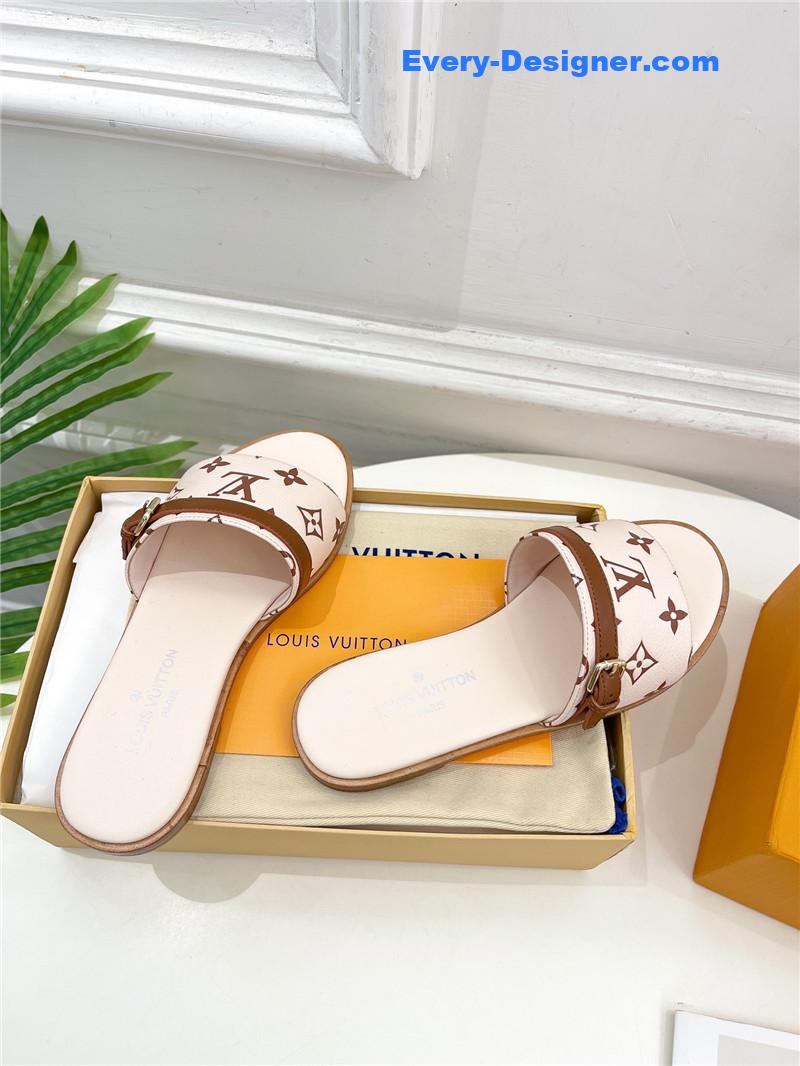 l0vis Vvtt0n lv latest hot style slippers