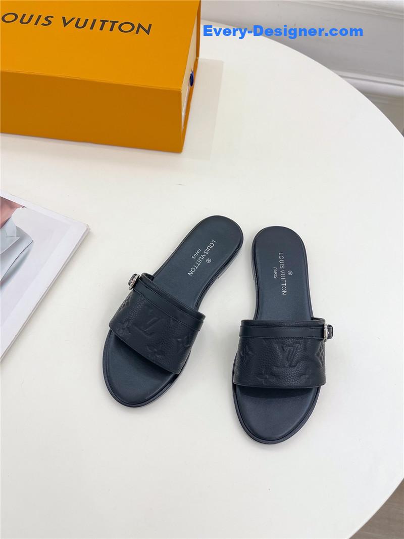 l0vis Vvtt0n lv latest hot style slippers