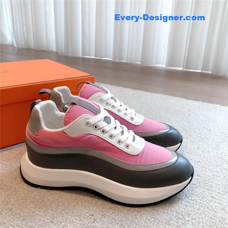 H**me5 new sneakers