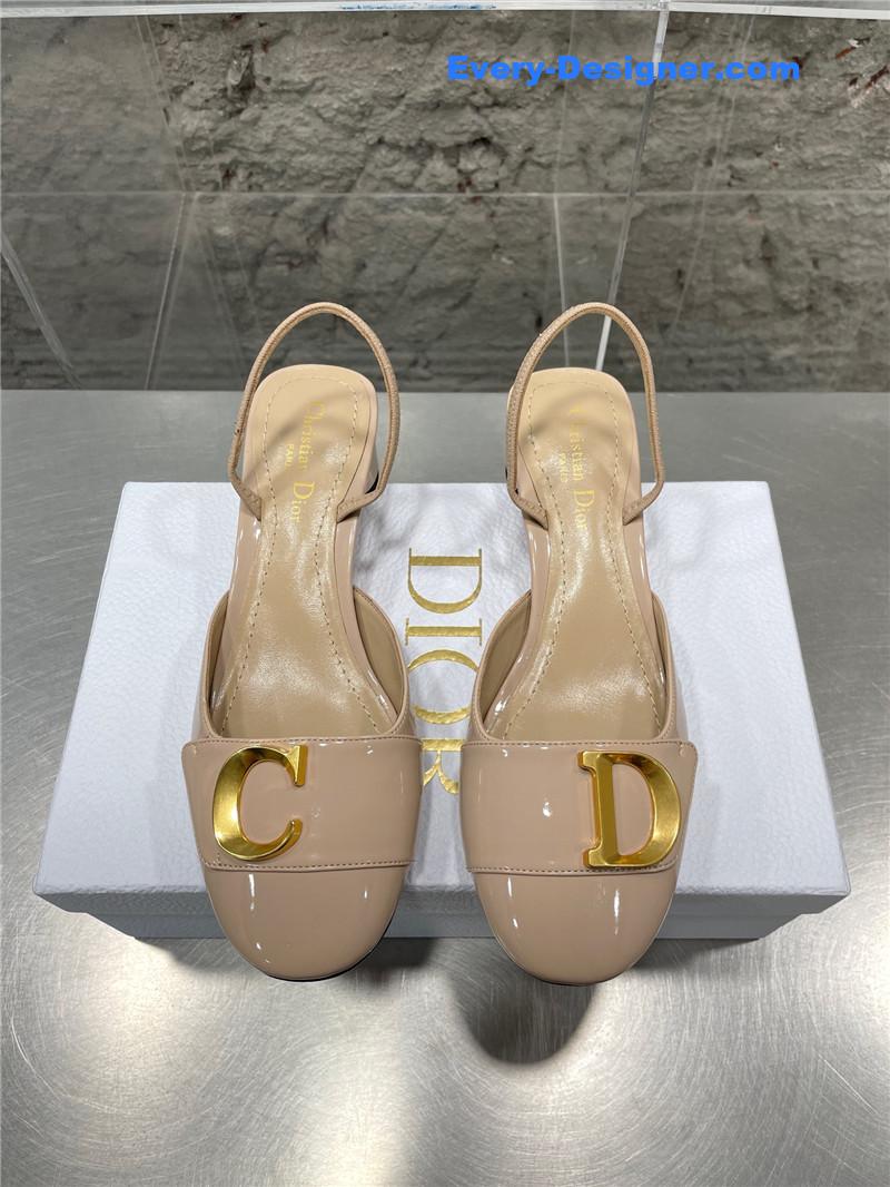 D10r new baotou chunky heel sandals