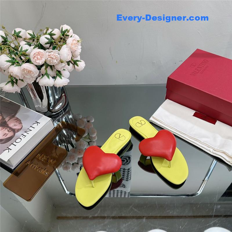 Va1e*ntin0 valentine’s day limited new slippers