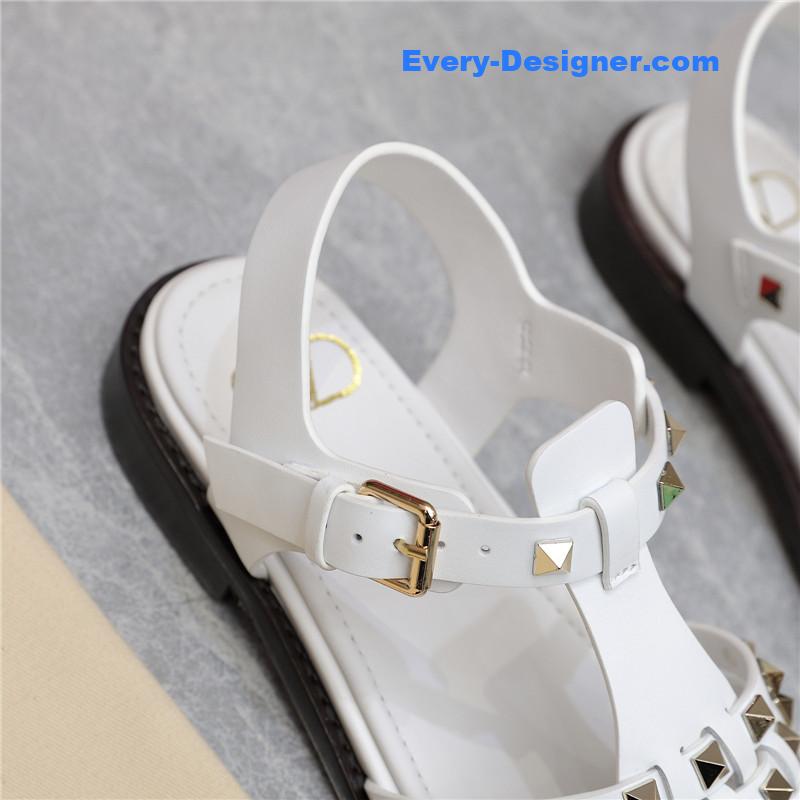 Va1e*ntin0 vintage baotou hollow roman women’s shoes