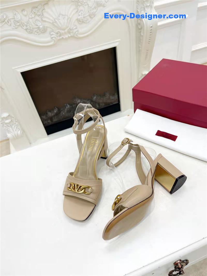 Va1e*ntin0 new women’s sandals