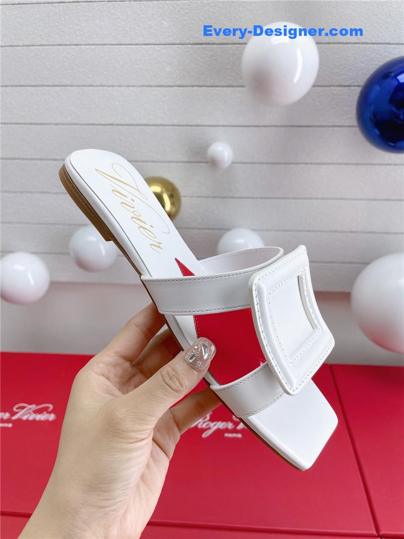 roger u1u1er embroidered buckle mules
