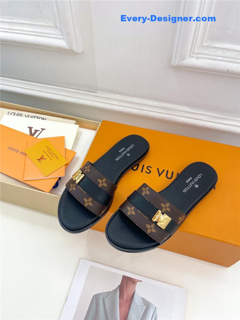 l0vis Vvtt0n lv metal buckle slippers