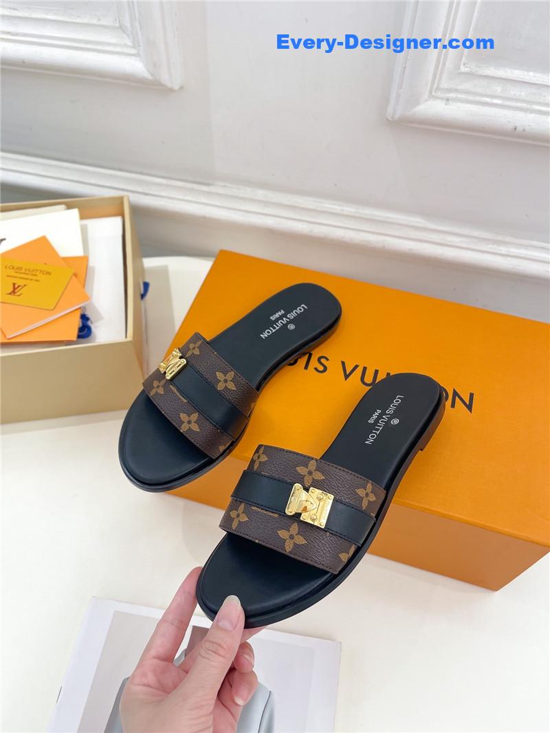 l0vis Vvtt0n lv metal buckle slippers