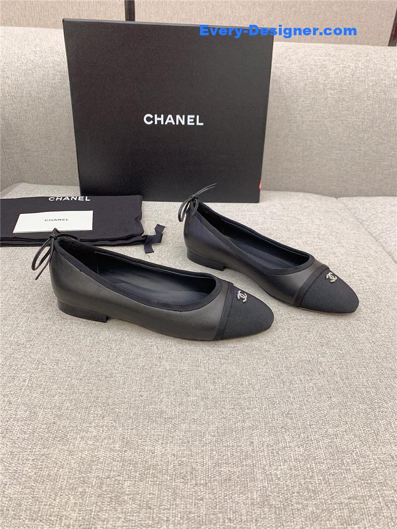 CC vintage flat shoes