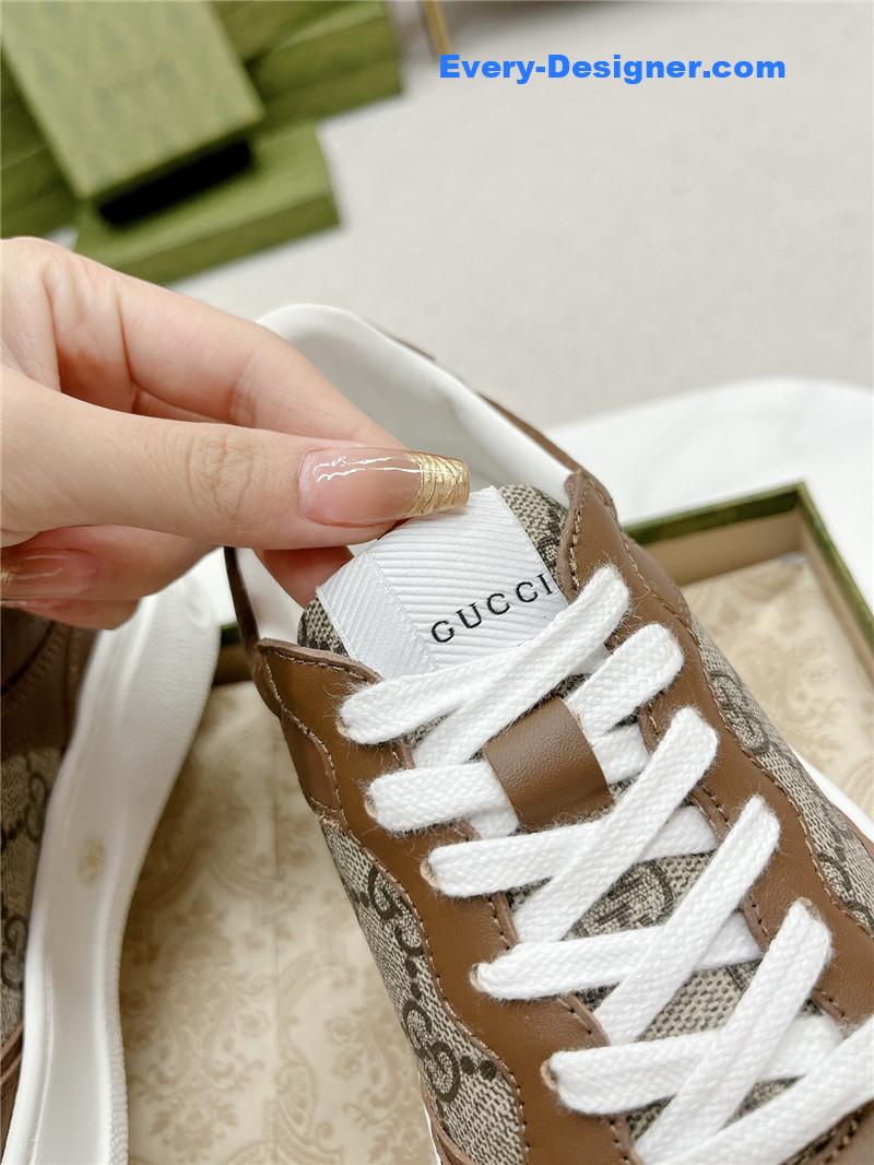 Gvc*1 chunky b series lightweight soft platform sneakers