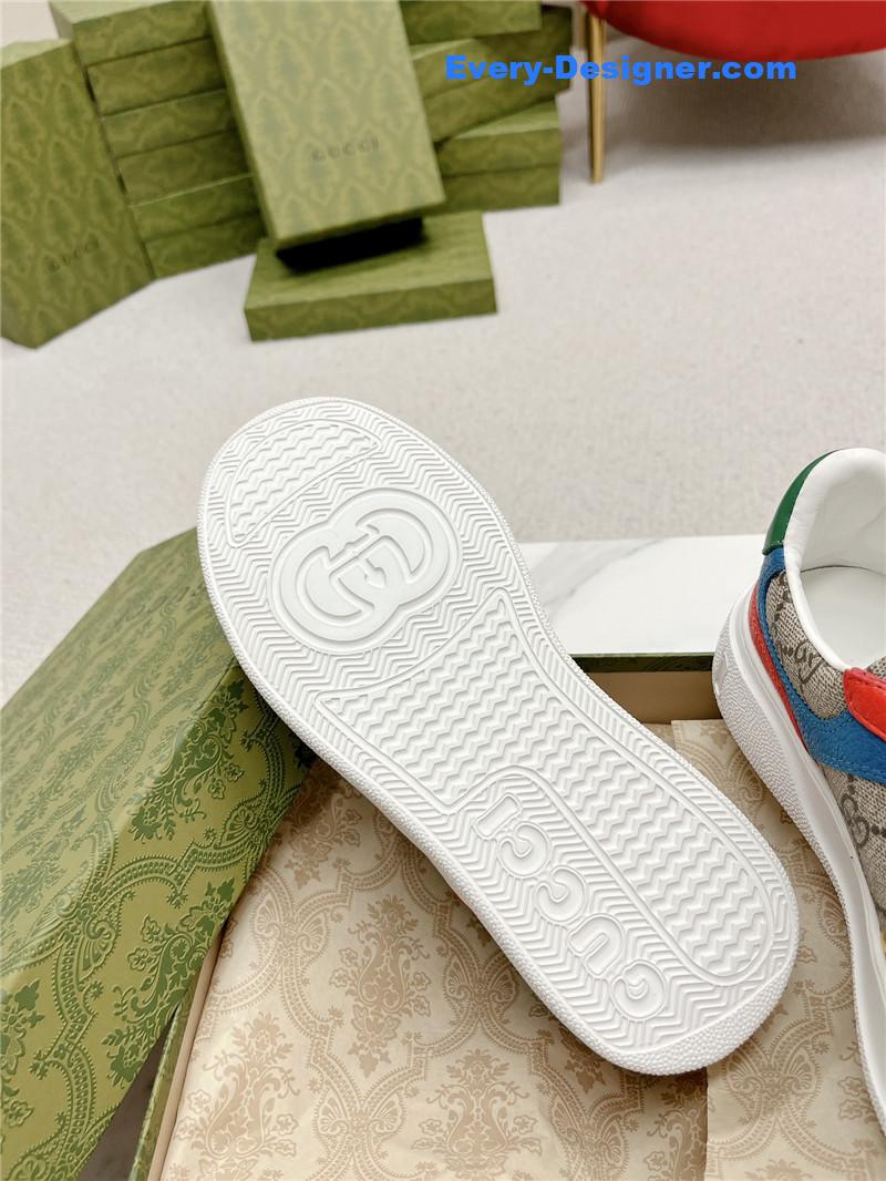 Gvc*1 chunky b series lightweight soft platform sneakers