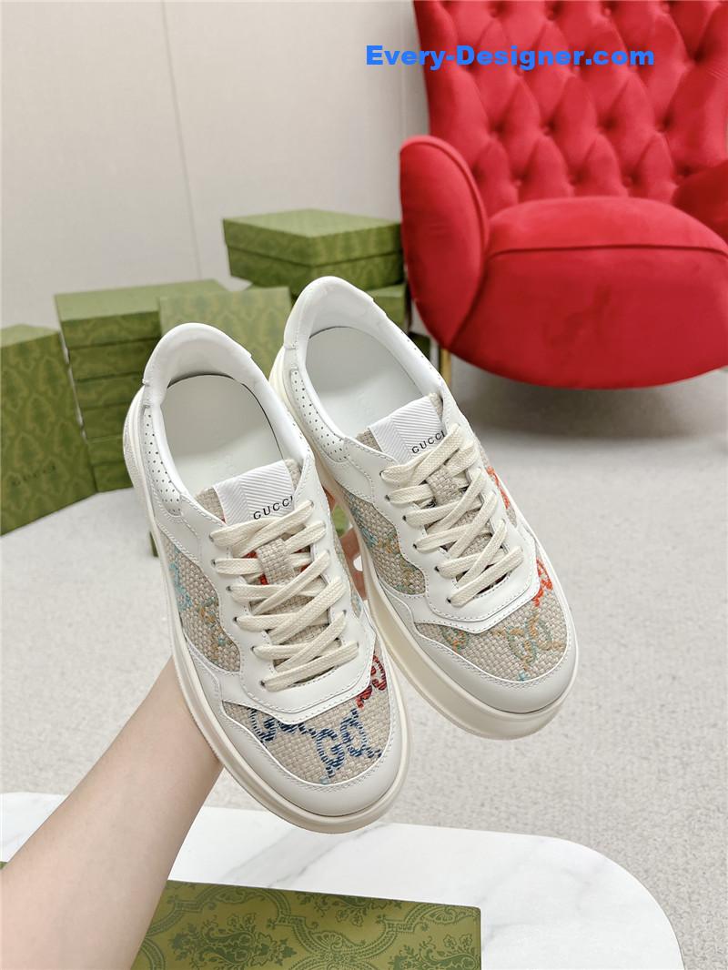 Gvc*1 chunky b series lightweight soft platform sneakers