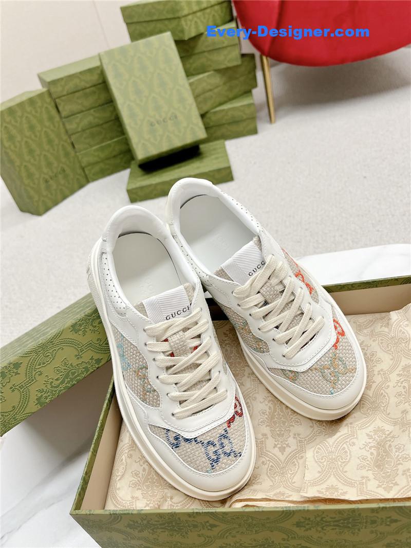 Gvc*1 chunky b series lightweight soft platform sneakers