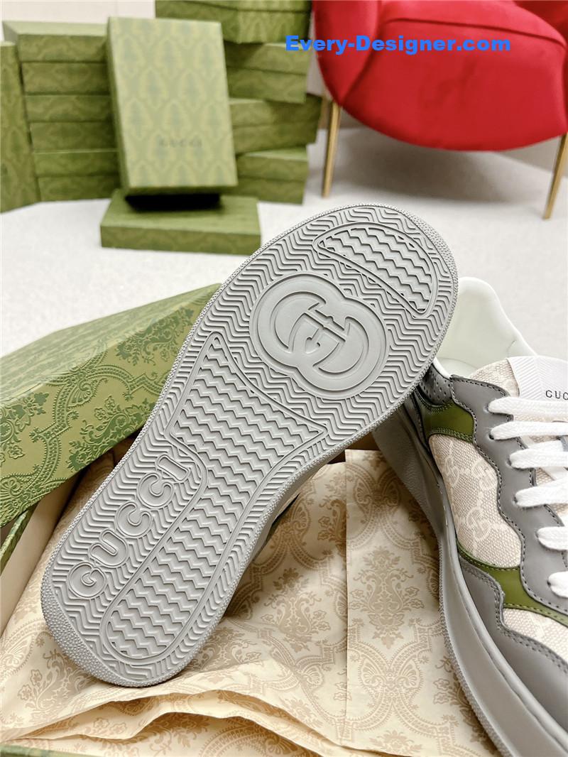 Gvc*1 chunky b series lightweight soft platform sneakers