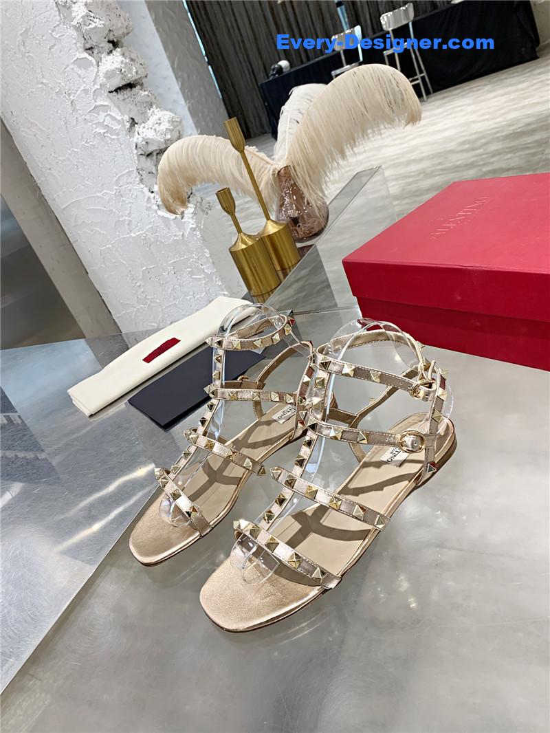 Va1e*ntin0 stud sandals