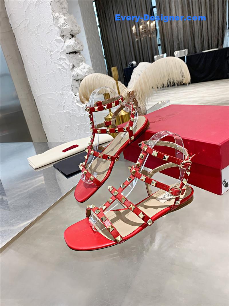 Va1e*ntin0 stud sandals