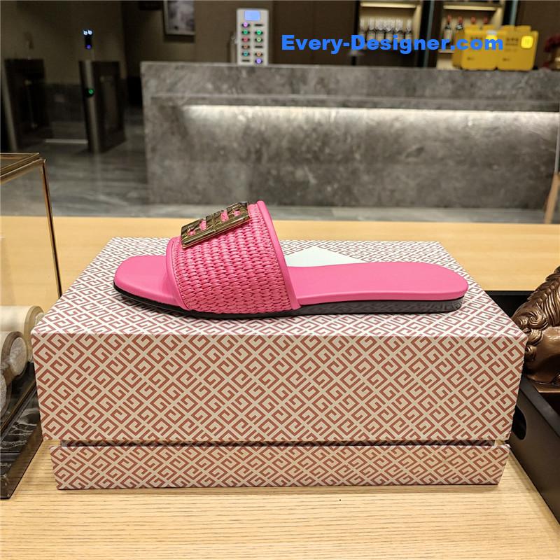 Givenchy Trendy Flat Slides