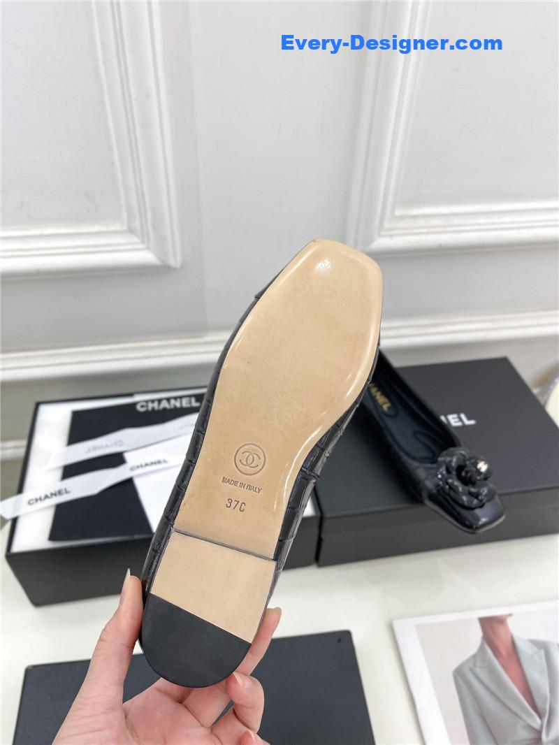 CC catwalk style camellia shoes