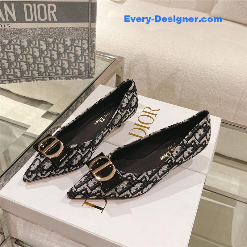 D10r early spring new cat heel shoes