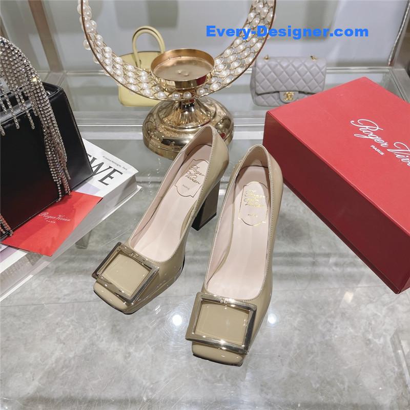 roger u1u1er classic buckle pumps