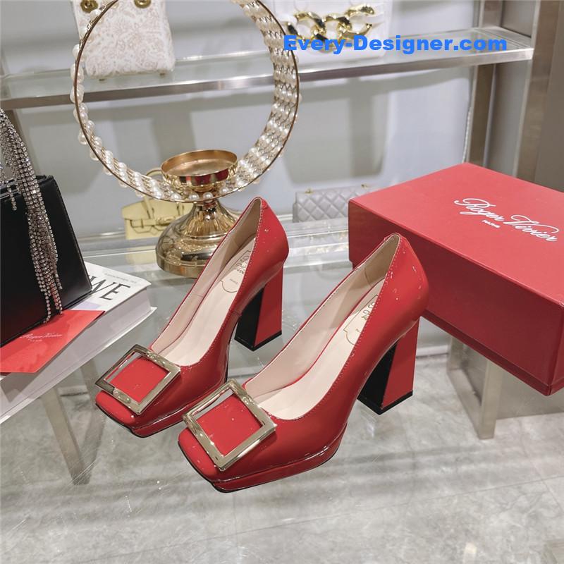 roger u1u1er classic buckle pumps