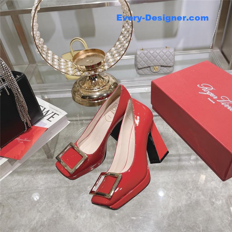 roger u1u1er classic buckle pumps