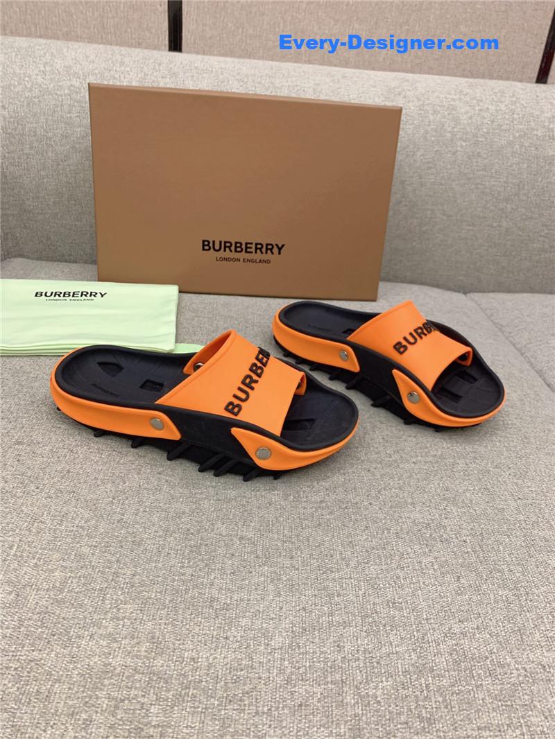 Bv*b*rry new hollow slippers