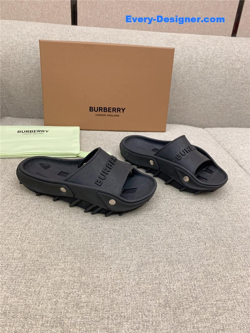 Bv*b*rry new hollow slippers