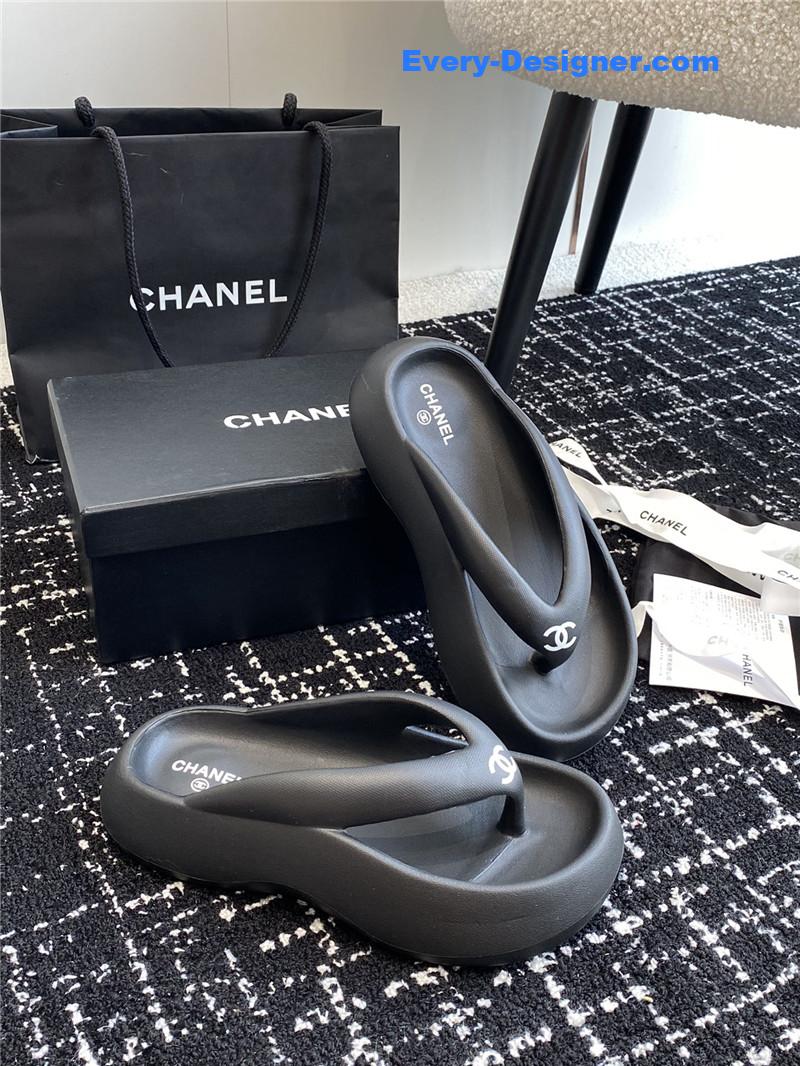 CC explosive style muffin sandals and slippers